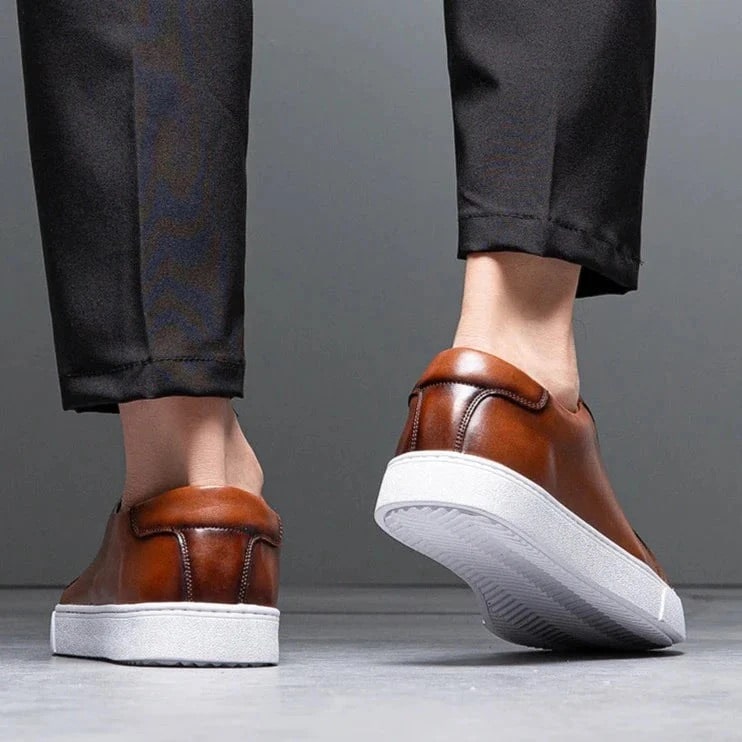 Enzo - Allenatore elegante in pelle