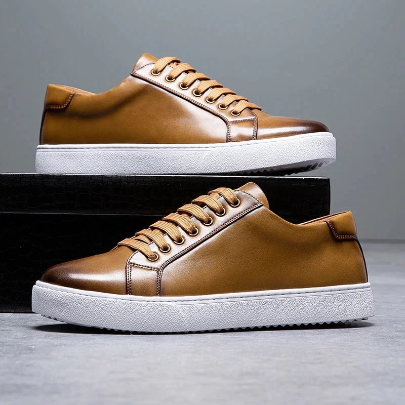 Enzo - Allenatore elegante in pelle