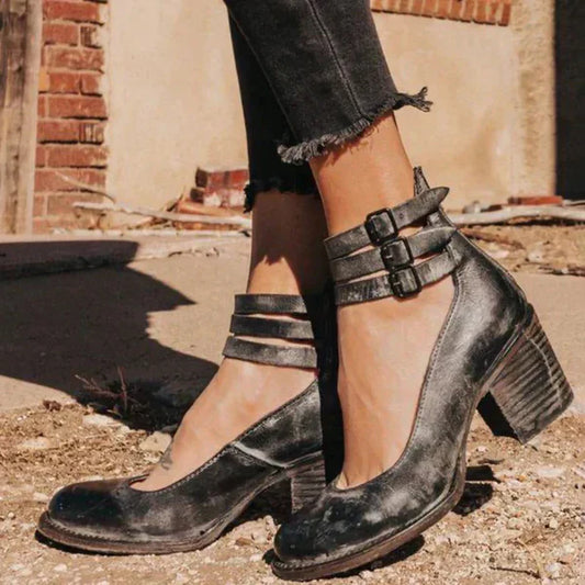 Carolina - Vintage Pumps